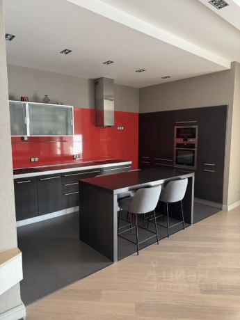 Продажа квартиры 3-комн.<br /> по адресу 644010 г. Омск,  б-р. Мартынова, 17