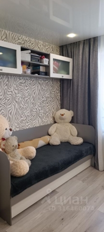 Продажа квартиры 3-комн.<br /> по адресу 646760 рп. Павлоградка, рп. Павлоградка, ул. Целинная, 8