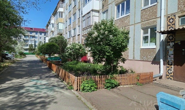 Продажа квартиры 2-комн.<br /> по адресу 646800 рп. Таврическое, рп. Таврическое, ул. Ленина, 74