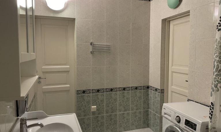 Продажа квартиры 3-комн.<br /> по адресу 644071 г. Омск,  ул. Шебалдина, 199