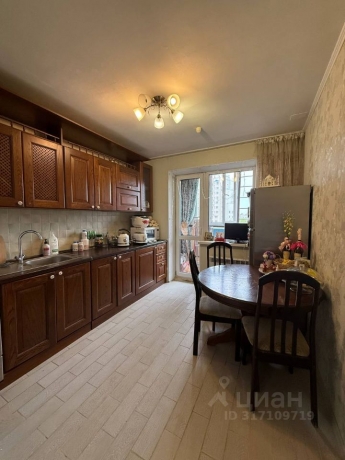 Продажа квартиры 1-комн.<br /> по адресу 644074 г. Омск,  пр-кт. Комарова, 21