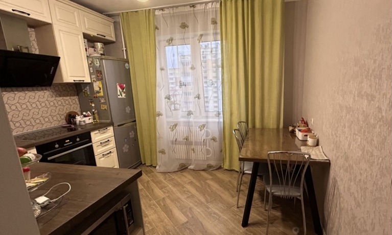 Продажа квартиры 2-комн.<br /> по адресу 644027 г. Омск,  пр-кт. Космический, 14Ж