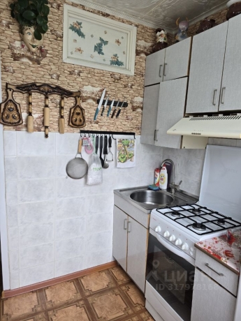 Продажа квартиры 3-комн.<br /> по адресу п. Ростовка, Омский р-н, п. Ростовка, 