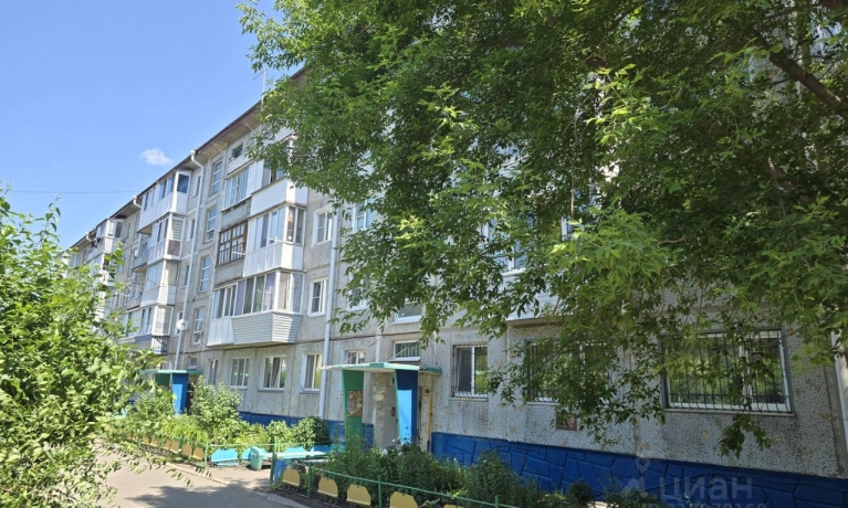 Продажа квартиры 3-комн.<br /> по адресу п. Ростовка, Омский р-н, п. Ростовка, 