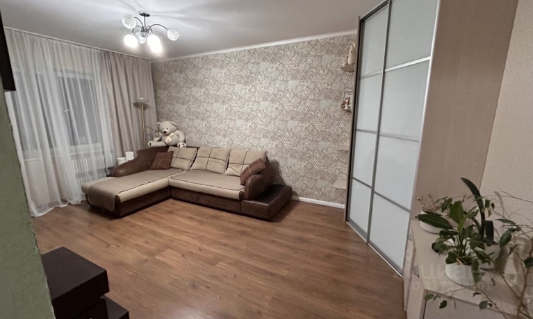 Продажа квартиры 2-комн.<br /> по адресу 644027 г. Омск,  пр-кт. Космический, 14Ж