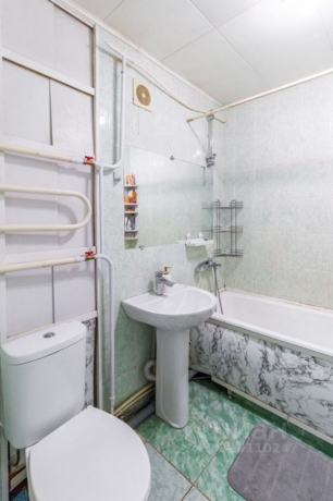 Продажа квартиры 3-комн.<br /> по адресу г. Омск,  ул. Иртышская Набережная, 15а