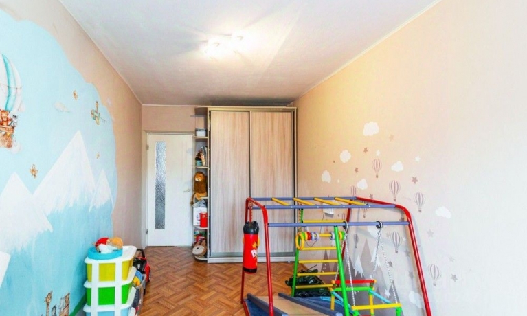 Продажа квартиры 3-комн.<br /> по адресу г. Омск,  ул. Иртышская Набережная, 15а