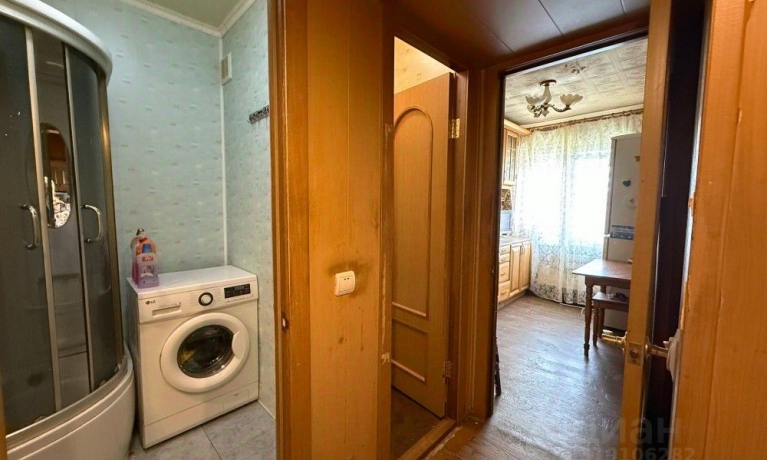Продажа квартиры 2-комн.<br /> по адресу 644045 г. Омск,  пр-кт. Королева, 10