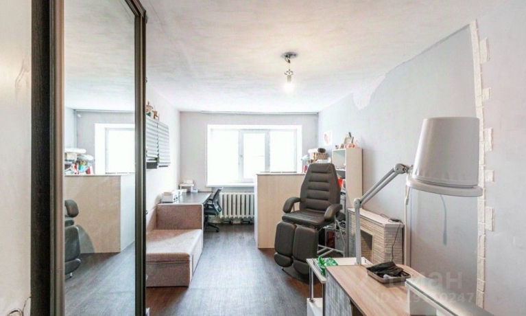 Продажа квартиры 3-комн.<br /> по адресу г. Омск,  ул. Иртышская Набережная, 15а