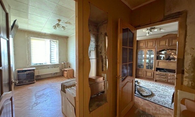 Продажа квартиры 2-комн.<br /> по адресу 644045 г. Омск,  пр-кт. Королева, 10