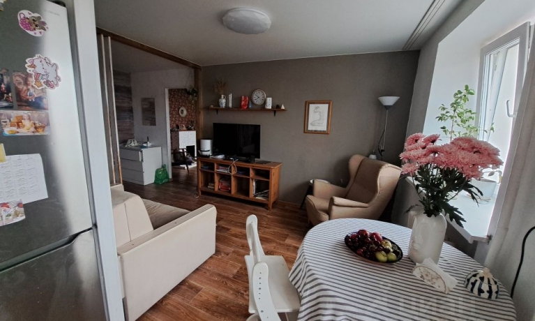 Продажа квартиры 2-комн.<br /> по адресу 644021 г. Омск,  ул. 5-я Линия, 221