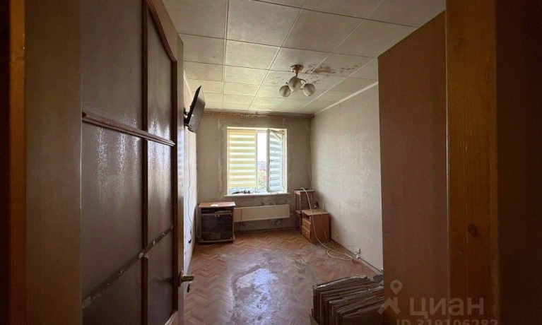 Продажа квартиры 2-комн.<br /> по адресу 644045 г. Омск,  пр-кт. Королева, 10