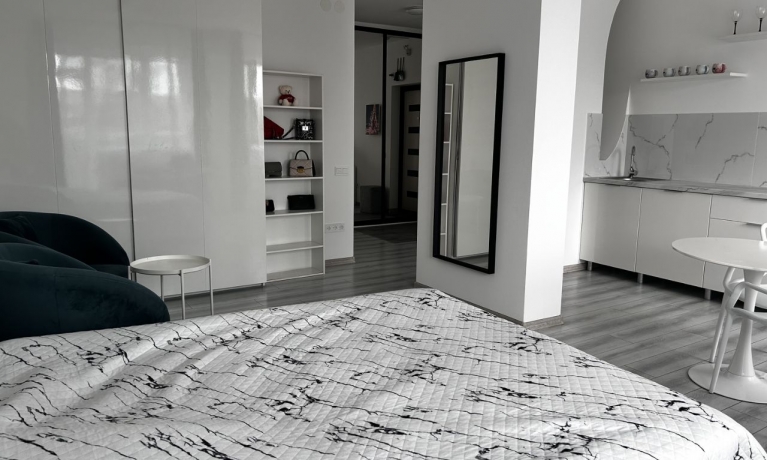 Продажа квартиры 1-комн.<br /> по адресу г. Омск,  ул. Куйбышева, 113 к1