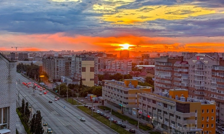 Продажа квартиры 2-комн.<br /> по адресу г. Омск,  ул. Масленникова, 82