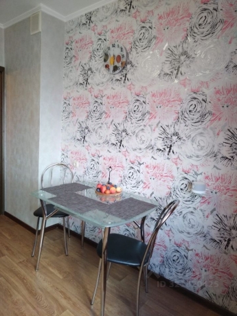 Продажа квартиры 2-комн.<br /> по адресу г. Омск,  ул. Шакурова, 8/3