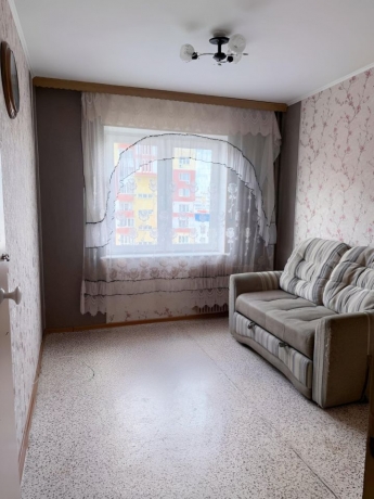 Продажа квартиры 3-комн.<br /> по адресу г. Омск,  пр-кт. Космический, 14Б к5