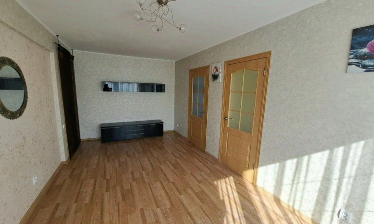 Продажа квартиры 2-комн.<br /> по адресу г. Омск,  ул. Серова, 24В
