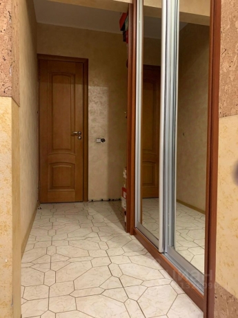 Продажа квартиры 2-комн.<br /> по адресу г. Омск,  ул. Омская, 195