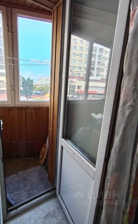 Продажа квартиры 1-комн.<br /> по адресу г. Омск,  ул. 70 лет Октября, 15