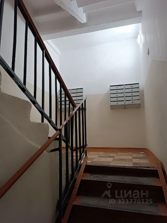 Продажа квартиры 2-комн.<br /> по адресу г. Омск,  пл. Ленинградская, 1