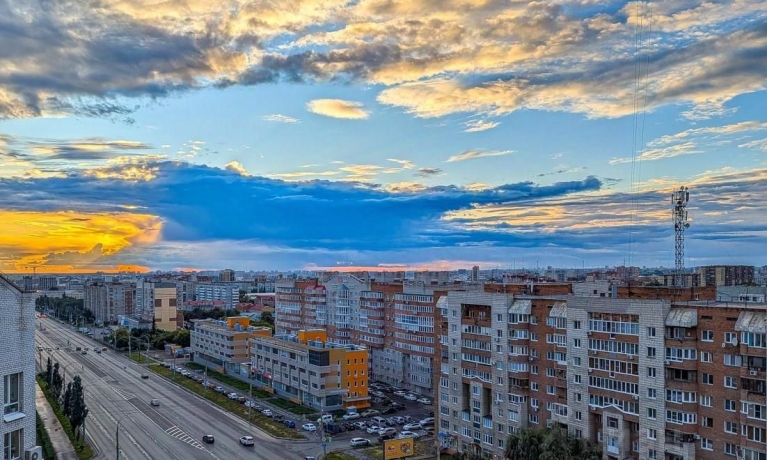 Продажа квартиры 2-комн.<br /> по адресу г. Омск,  ул. Масленникова, 82