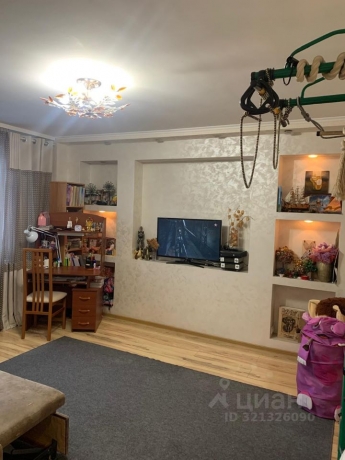 Продажа квартиры 2-комн.<br /> по адресу г. Омск,  ул. Омская, 195