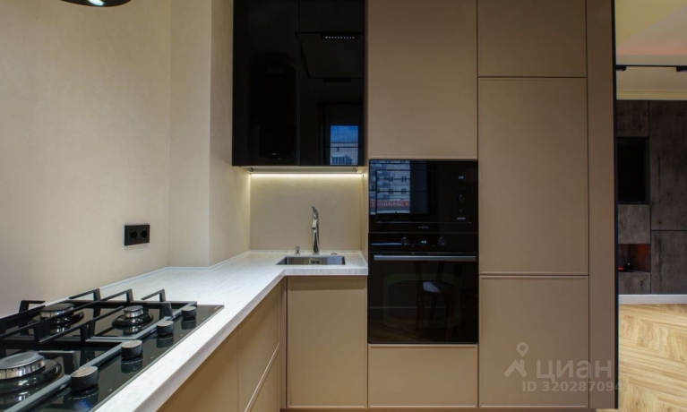 Продажа квартиры 3-комн.<br /> по адресу г. Омск,  пр-кт. Карла Маркса, 10