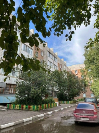 Продажа квартиры 2-комн.<br /> по адресу г. Омск,  пр-кт. Менделеева, 21 к1