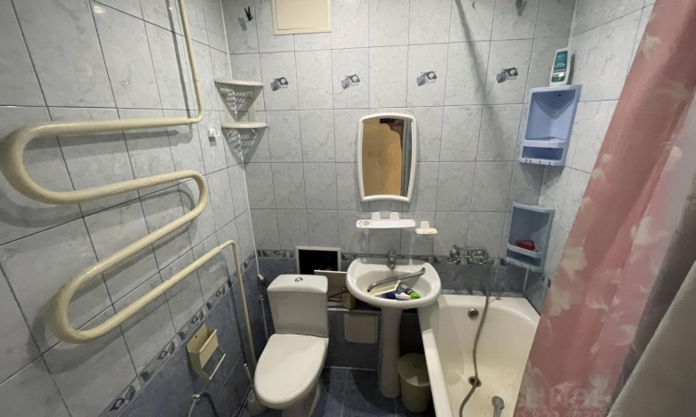 Продажа квартиры 1-комн.<br /> по адресу г. Омск,  ул. Молодогвардейская, 7