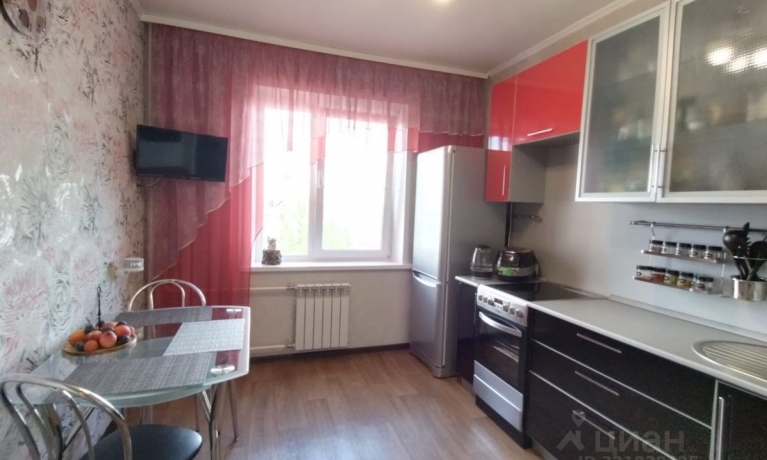 Продажа квартиры 2-комн.<br /> по адресу г. Омск,  ул. Шакурова, 8/3