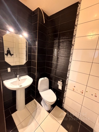 Продажа квартиры 2-комн.<br /> по адресу г. Омск,  б-р. Архитекторов, 2 к1