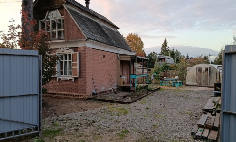 Продажа дачи<br /> по адресу г. Омск,  дп. сдт Тепличный-2 (ЛАО)