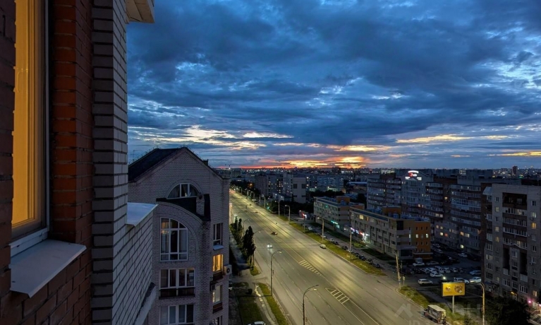 Продажа квартиры 2-комн.<br /> по адресу г. Омск,  ул. Масленникова, 82