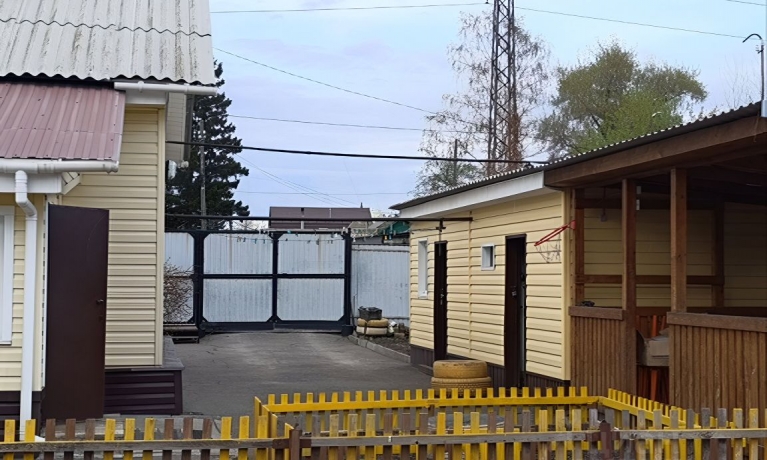 Продажа дома<br /> по адресу г. Омск,  ул. Долгирева, 107