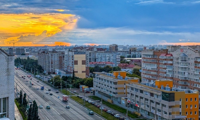 Продажа квартиры 2-комн.<br /> по адресу г. Омск,  ул. Масленникова, 82