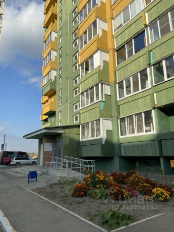 Продажа квартиры 2-комн.<br /> по адресу г. Омск,  ул. 1-я Станционная, 108 к1