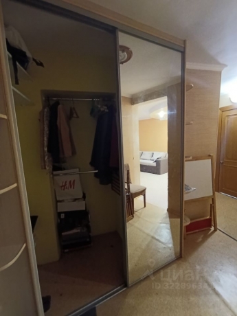 Продажа квартиры 3-комн.<br /> по адресу г. Омск,  ул. Романенко, 10б