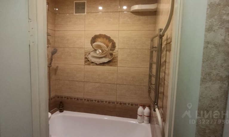 Продажа квартиры 3-комн.<br /> по адресу г. Омск,  ул. В.Иванова, 15