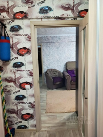 Продажа квартиры 3-комн.<br /> по адресу г. Калачинск, г. Калачинск, ул. 15 Съезда ВЛКСМ, 2