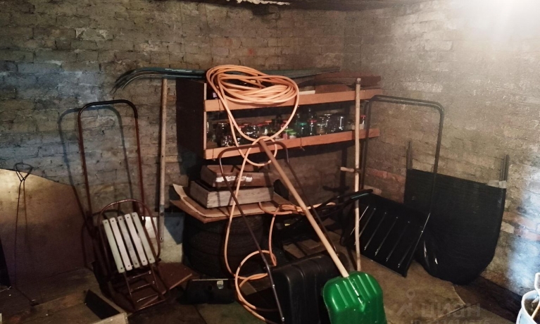 Продажа квартиры 3-комн.<br /> по адресу рп. Таврическое, рп. Таврическое, ул. Автозаводская, 5