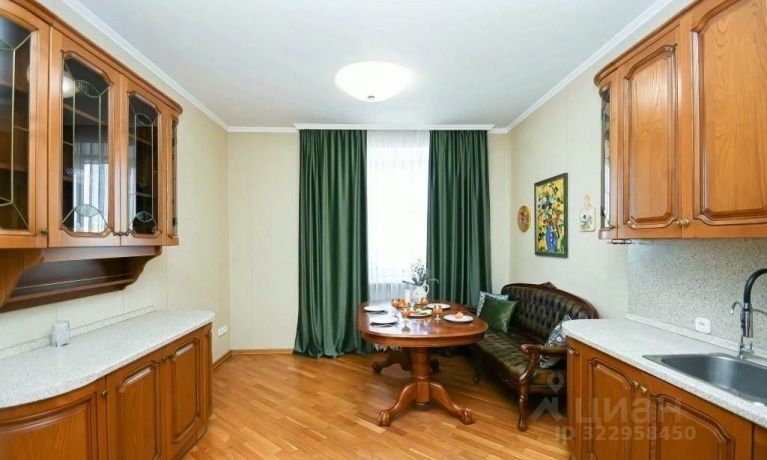 Продажа квартиры 3-комн.<br /> по адресу г. Омск,  пр-кт. Карла Маркса, 61/1