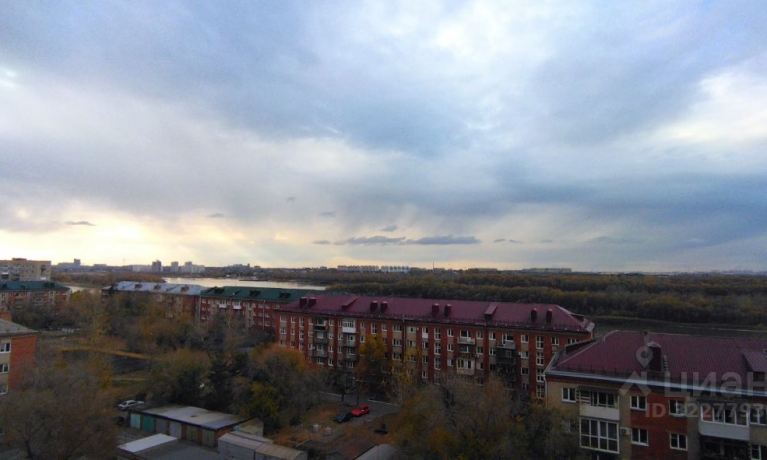 Продажа квартиры 3-комн.<br /> по адресу г. Омск,  ул. В.Иванова, 15