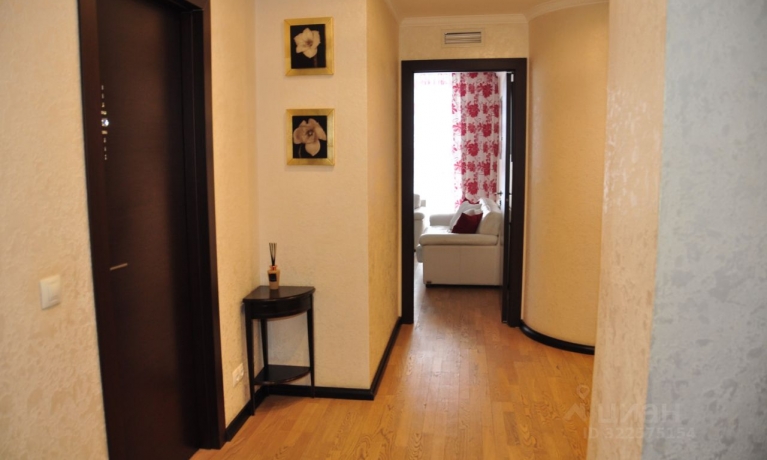 Продажа квартиры 3-комн.<br /> по адресу г. Омск,  ул. Иртышская Набережная, 11 к2