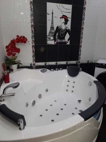 Продажа квартиры 2-комн.<br /> по адресу г. Омск,  ул. 70 лет Октября, 13 к3