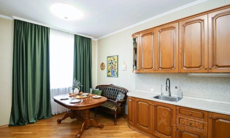 Продажа квартиры 3-комн.<br /> по адресу г. Омск,  пр-кт. Карла Маркса, 61/1