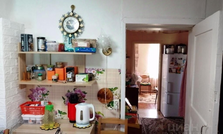 Продажа квартиры 3-комн.<br /> по адресу рп. Таврическое, рп. Таврическое, ул. Автозаводская, 5