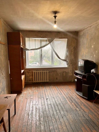 Продажа квартиры 1-комн.<br /> по адресу г. Омск,  пр-кт. Космический, 101 к1