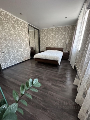 Продажа квартиры 3-комн.<br /> по адресу г. Омск,  пр-кт. Комарова, 14 к1