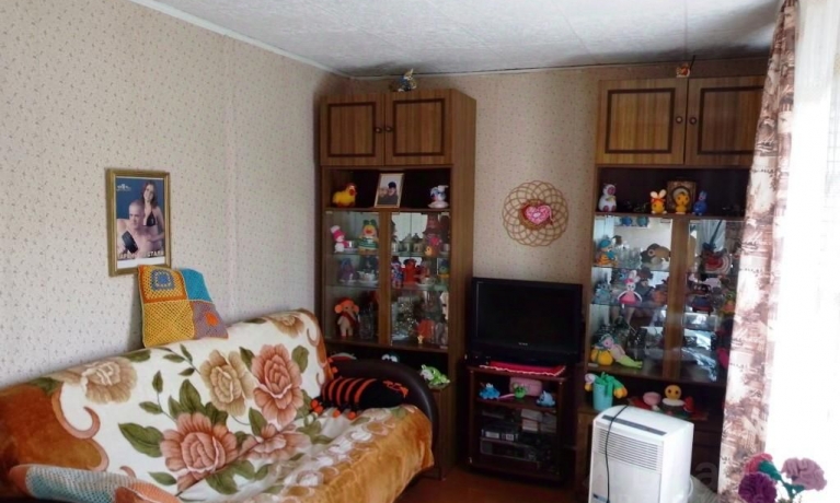 Продажа квартиры 3-комн.<br /> по адресу рп. Таврическое, рп. Таврическое, ул. Автозаводская, 5