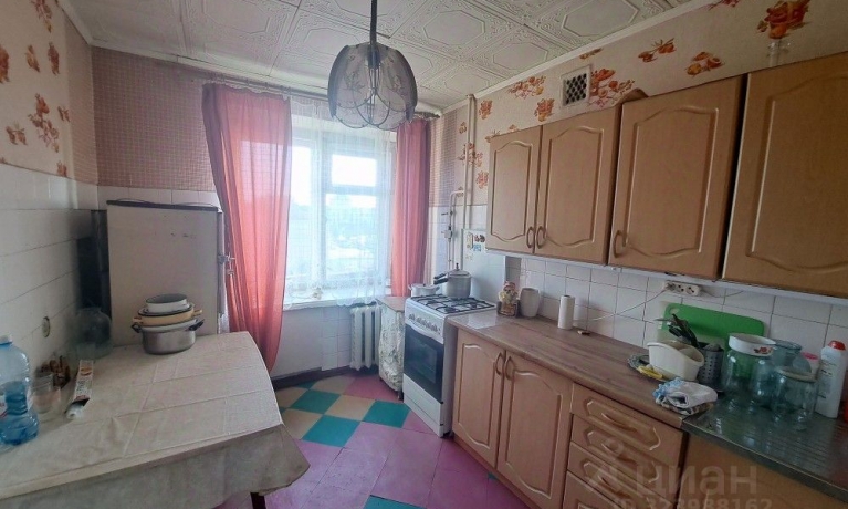 Продажа квартиры 2-комн.<br /> по адресу г. Омск,  ул. Серова, 26